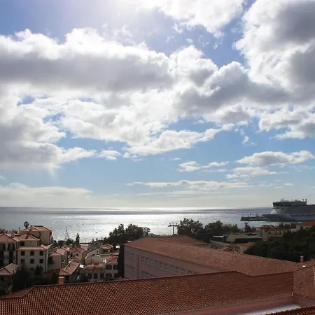 شقة D - Your With Breathtaking Views فونشال